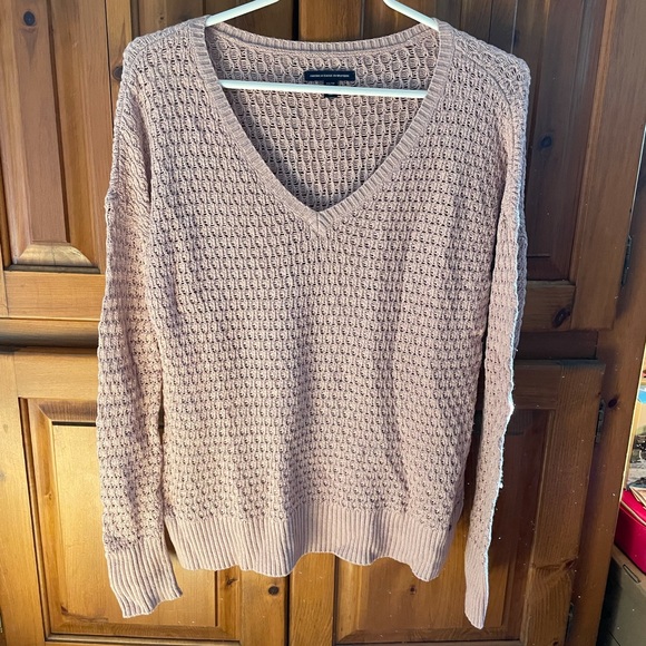 American Eagle V-neck Sweater - Picture 1 of 4